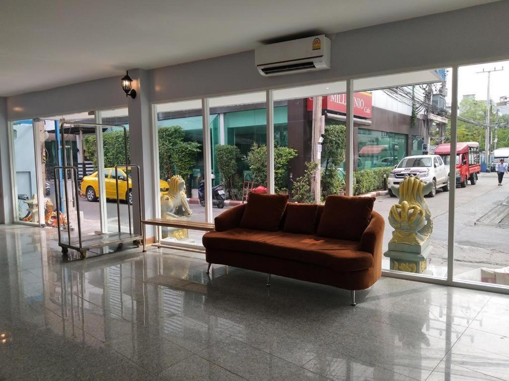 Bird Room Hotel - Pratunam Bangkok Exterior foto